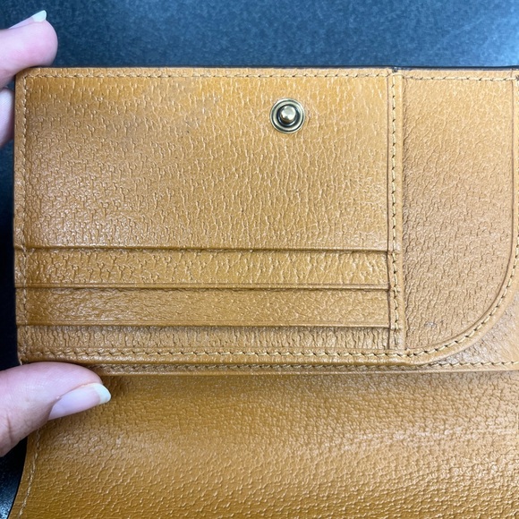 Gucci Brown Monogram Mickey Canvas Passport Holder with Tan Trim - Picture 4 of 9